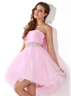 Fashion trends in homecoming dresses 2013